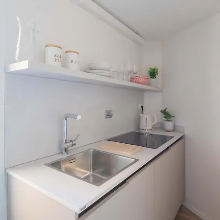 Appartement Suityrhome Rionemonti9 *