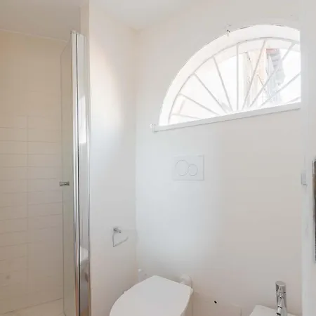 Appartement Suityrhome Rionemonti9 *